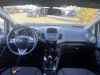 Sell Ford Fiesta 2015 - 11250 EUR, 114547 km - AUTO.MOTO.pt
