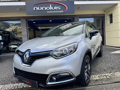 Vendo Renault Captur 2017 - 14500 EUR, 69158 km - AUTO.MOTO.pt