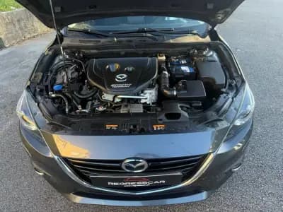 Vendo Mazda 3 2016 - 9800 EUR, 223000 km - AUTO.MOTO.pt