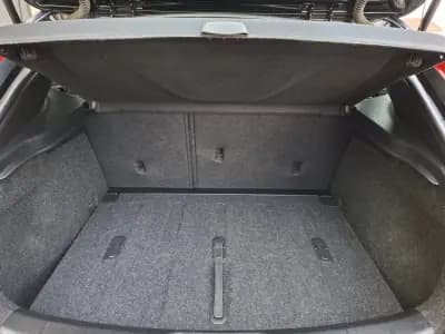 Vendo Volvo V40 2018 - 15990 EUR, 122118 km - AUTO.MOTO.pt