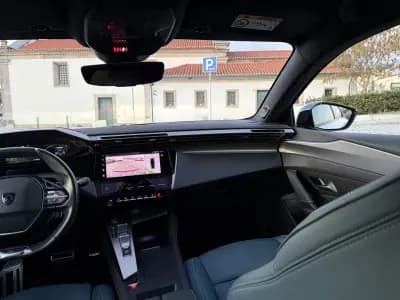 Vendo Peugeot 308 2021 - 25000 EUR, 58000 km - AUTO.MOTO.pt