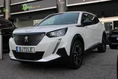 Vendo Peugeot 2008 2023 - 21500 EUR, 30000 km - AUTO.MOTO.pt