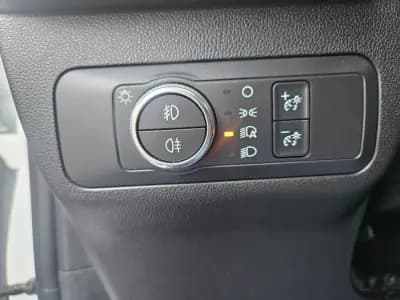 Vendo Ford Kuga 2022 - 18800 EUR, 129800 km - AUTO.MOTO.pt