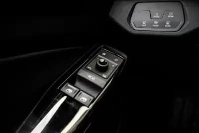 Vendo Volkswagen ID.4 2021 - 26990 EUR, 66500 km - AUTO.MOTO.pt