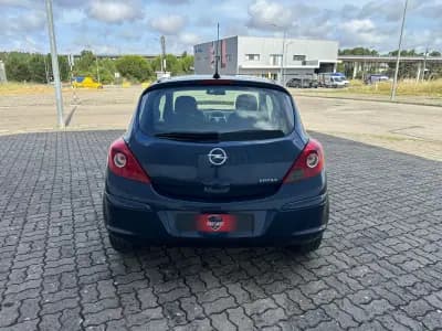 Sell Opel Corsa 2013 - 8490 EUR, 110000 km - AUTO.MOTO.pt