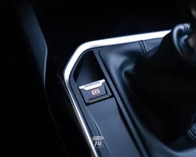 Sell Peugeot 3008 2019 - 17990 EUR, 149900 km - AUTO.MOTO.pt