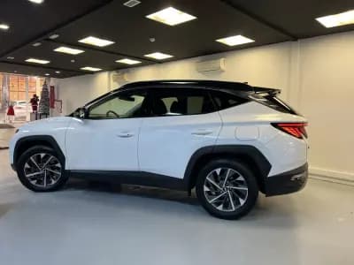 Vendo Hyundai Tucson 2024 - 31990 EUR, 24000 km - AUTO.MOTO.pt