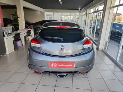 Vendo Renault Mégane Coupe 2010 - 18950 EUR, 157000 km - AUTO.MOTO.pt