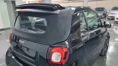 Vendo Smart Fortwo Cabrio 2021 - 13990 EUR, 59000 km - AUTO.MOTO.pt