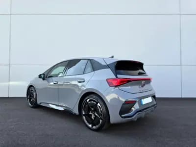 Vendo Cupra Born 2024 - 32400 EUR, 12000 km - AUTO.MOTO.pt