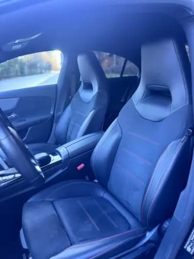 Vendo Mercedes-Benz CLA 250 2021 - 29900 EUR, 107769 km - AUTO.MOTO.pt