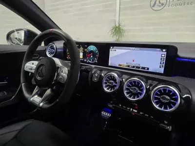 Vendo Mercedes-Benz CLA 45 AMG 2023 - 57950 EUR, 22610 km - AUTO.MOTO.pt