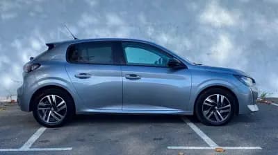 Sell Peugeot 208 2023 - 14900 EUR, 13501 km - AUTO.MOTO.pt