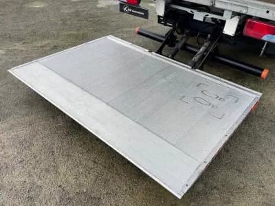 Vendo Mercedes-Benz Sprinter 2023 - 49750 EUR, 54000 km - AUTO.MOTO.pt