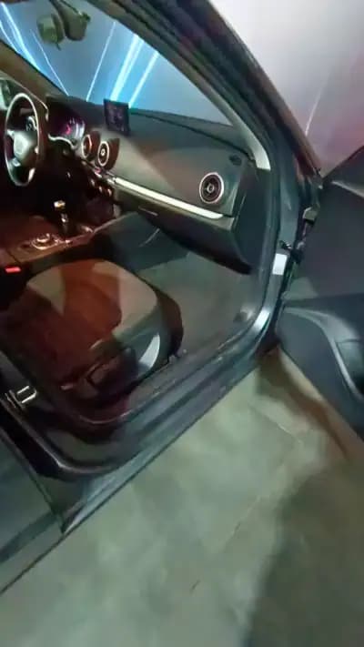 Vendo Audi A3 2015 - 17800 EUR, 106018 km - AUTO.MOTO.pt