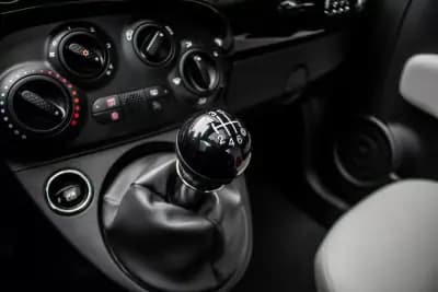 Sell Fiat 500 2021 - 11990 EUR, 76615 km - AUTO.MOTO.pt