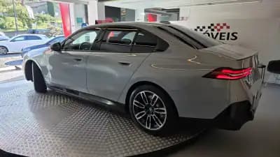 Vendo BMW 530e 2024 - 59900 EUR, 38890 km - AUTO.MOTO.pt