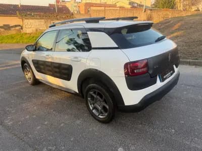 Vendo Citroën C4 Cactus 2015 - 9650 EUR, 151000 km - AUTO.MOTO.pt