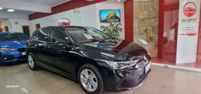 Vendo Volkswagen Golf 2021 - 18450 EUR, 93080 km - AUTO.MOTO.pt