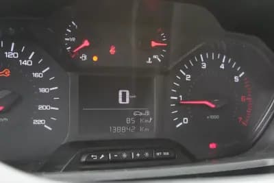 Vendo Peugeot Partner 2022 - 10976 EUR, 135000 km - AUTO.MOTO.pt