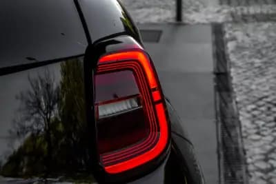 Sell Abarth 500e 2024 - 29450 EUR, 11076 km - AUTO.MOTO.pt