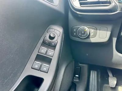 Vendo Ford Puma 2022 - 18780 EUR, 99700 km - AUTO.MOTO.pt