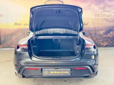 Sell Porsche Taycan 2014 - 64900 EUR, 75512 km - AUTO.MOTO.pt