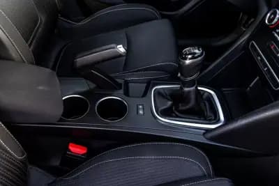 Vendo Renault Mégane 2019 - 14990 EUR, 124445 km - AUTO.MOTO.pt