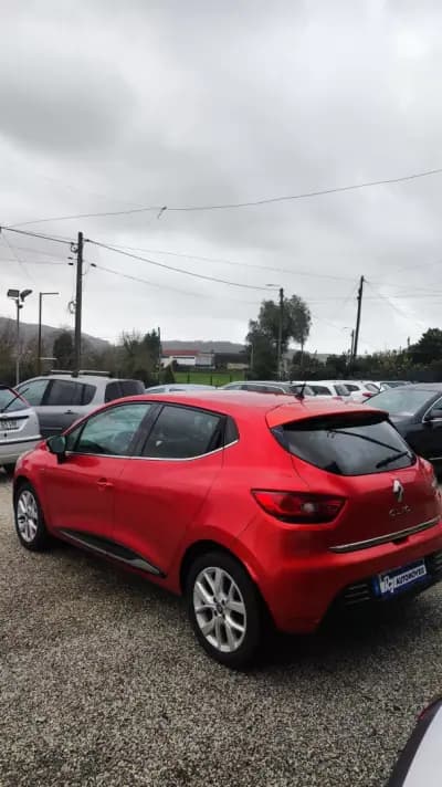 Sell Renault Clio 2019 - 11898 EUR, 116998 km - AUTO.MOTO.pt