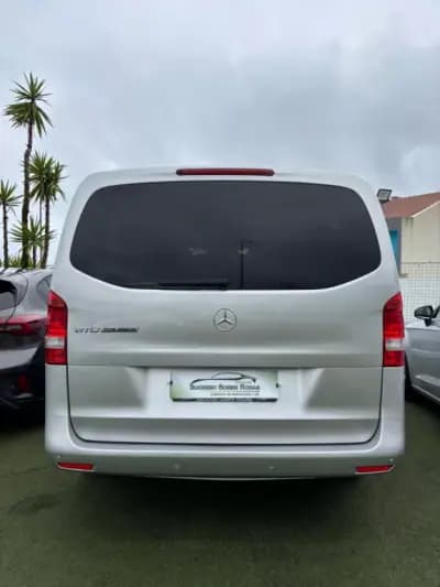 Vendo Mercedes-Benz Vito Tourer 2015 - 28490 EUR, 196000 km - AUTO.MOTO.pt