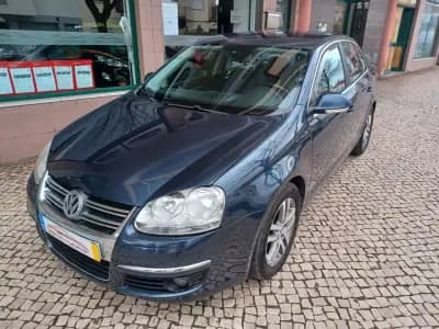 Vendo Volkswagen Jetta 2008 - 9390 EUR, 124252 km - AUTO.MOTO.pt