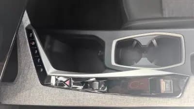 Sell Peugeot 3008 2024 - 32500 EUR, 6761 km - AUTO.MOTO.pt