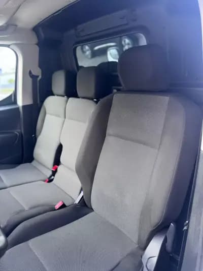 Sell Peugeot Partner 2020 - 15750 EUR, 134587 km - AUTO.MOTO.pt