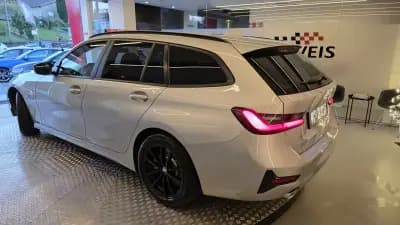 Vendo BMW 330 2021 - 22500 EUR, 213862 km - AUTO.MOTO.pt