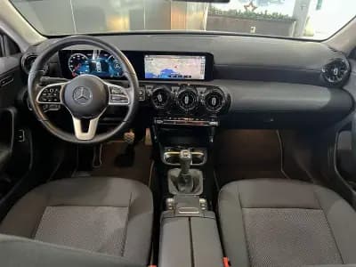 Sell Mercedes-Benz A 180 Limousine 2020 - 23600 EUR, 81132 km - AUTO.MOTO.pt