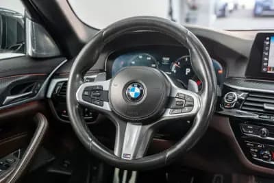 Vendo BMW 550 2019 - 65950 EUR, 141950 km - AUTO.MOTO.pt
