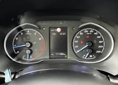 Sell Toyota Yaris 2017 - 11990 EUR, 110000 km - AUTO.MOTO.pt