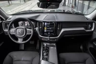 Sell Volvo XC 60 2020 - 36990 EUR, 82194 km - AUTO.MOTO.pt