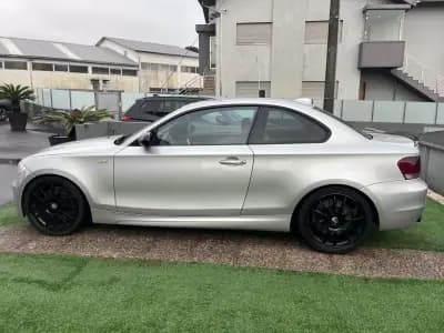 Vendo BMW 120 2008 - 12900 EUR, 300000 km - AUTO.MOTO.pt