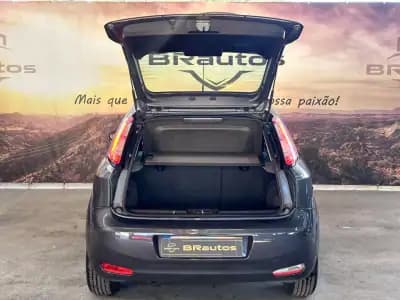 Vendo Fiat Punto 2013 - 6500 EUR, 134945 km - AUTO.MOTO.pt