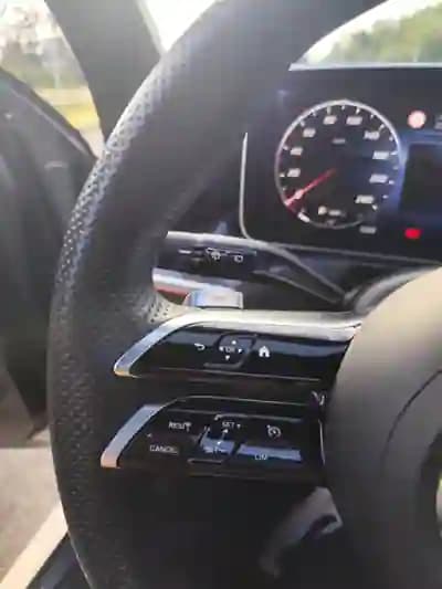 Sell Mercedes-Benz C 300 2023 - 52750 EUR, 20118 km - AUTO.MOTO.pt