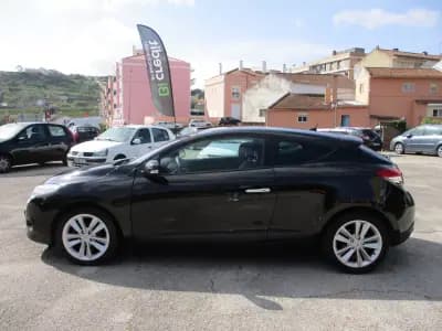 Vendo Renault Mégane Coupe 2010 - 6500 EUR, 219000 km - AUTO.MOTO.pt