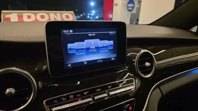 Vendo Mercedes-Benz V 220 2016 - 29900 EUR, 321809 km - AUTO.MOTO.pt