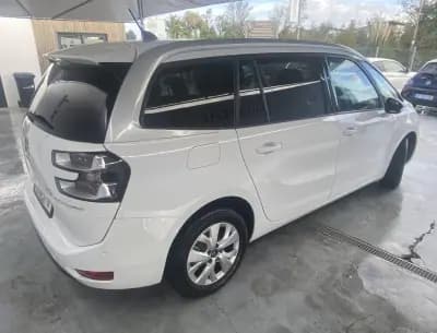 Vendo Citroën C4 Spacetourer 2019 - 12500 EUR, 142650 km - AUTO.MOTO.pt