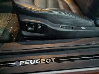 Vendo Peugeot 406 2005 - 6999 EUR, 113308 km - AUTO.MOTO.pt