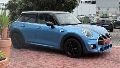 Vendo MINI Cooper 2018 - 19990 EUR, 102000 km - AUTO.MOTO.pt