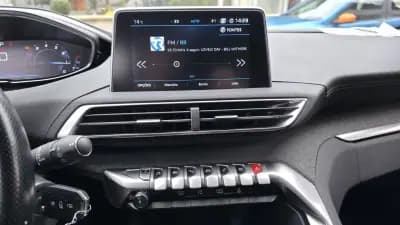 Vendo Peugeot 5008 2019 - 17990 EUR, 131000 km - AUTO.MOTO.pt