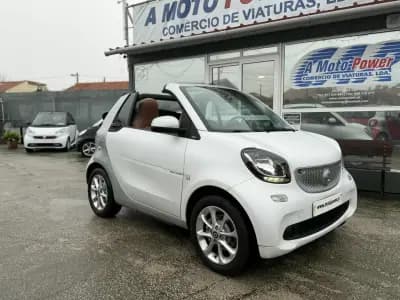Vendo Smart Fortwo Cabrio 2016 - 12780 EUR, 113000 km - AUTO.MOTO.pt