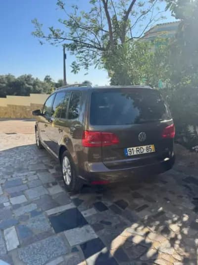 Sell Volkswagen Touran 2013 - 12500 EUR, 231091 km - AUTO.MOTO.pt