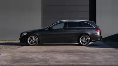 Sell Mercedes-Benz C 220 2020 - 29000 EUR, 169000 km - AUTO.MOTO.pt